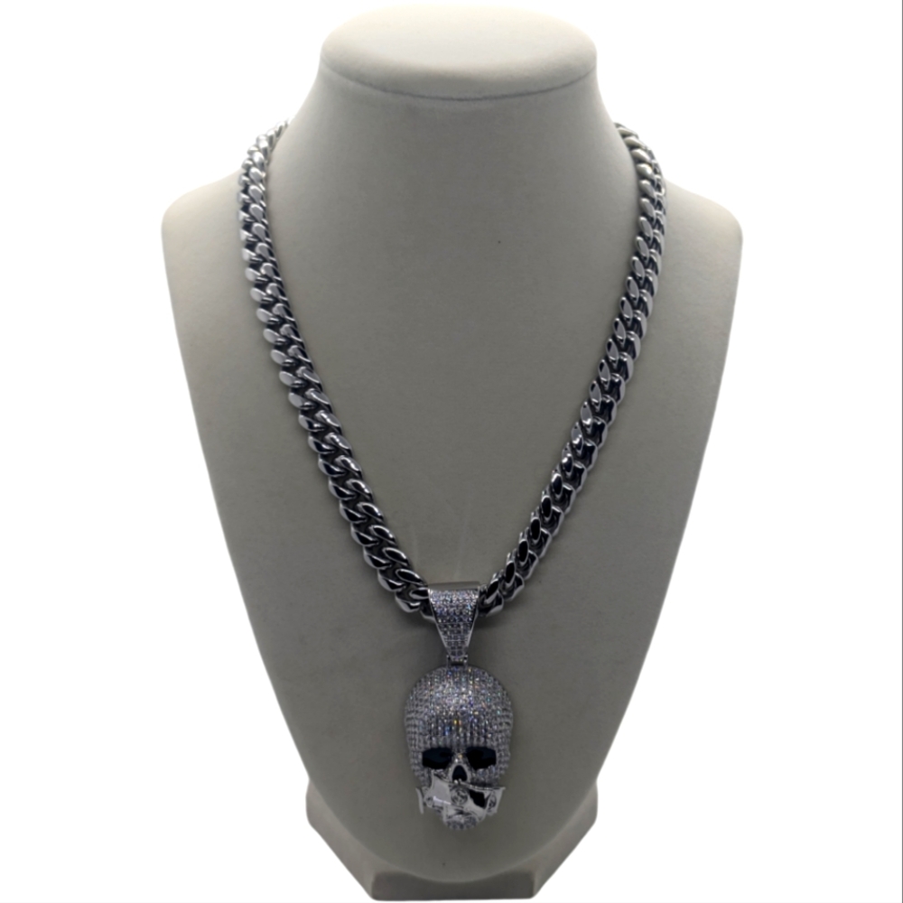 ☠️ Sterling silver Skull Head with Stainless steel necklace - Picture 3 of 9